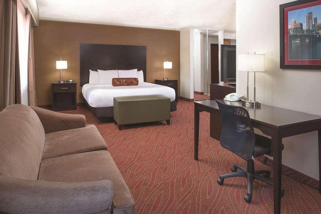 Best Western Plus Parkway Inn Wilsonville Eksteriør billede