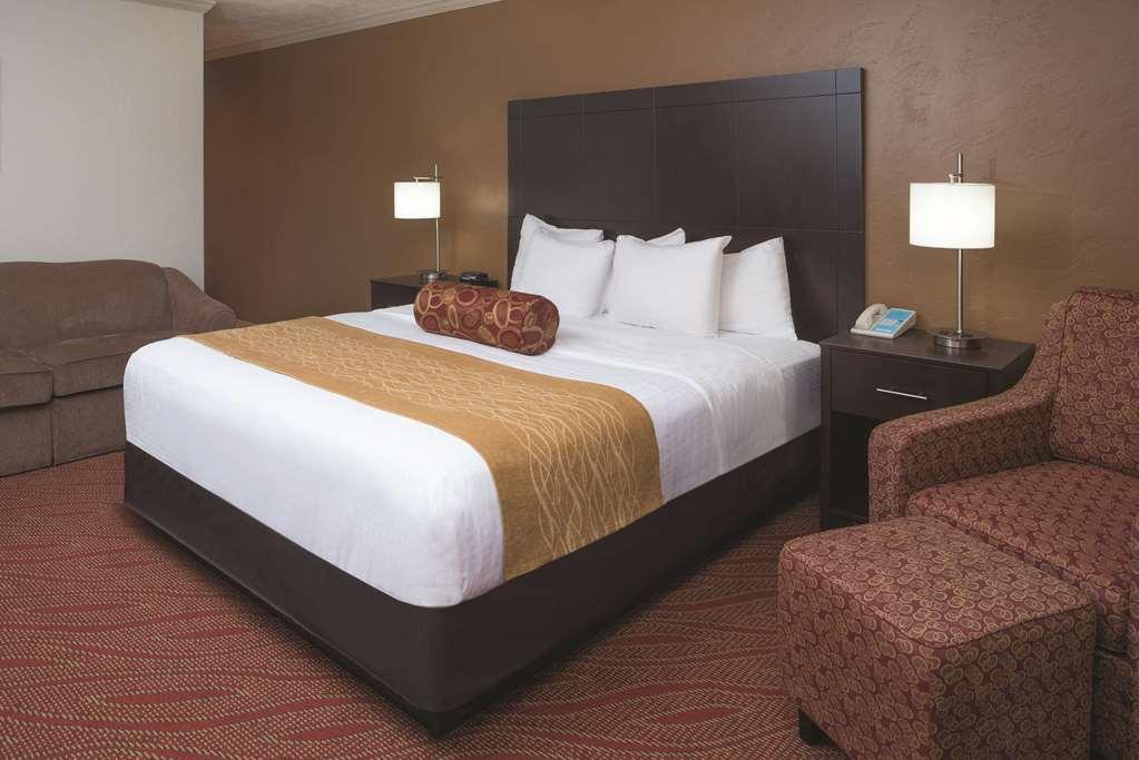 Best Western Plus Parkway Inn Wilsonville Eksteriør billede