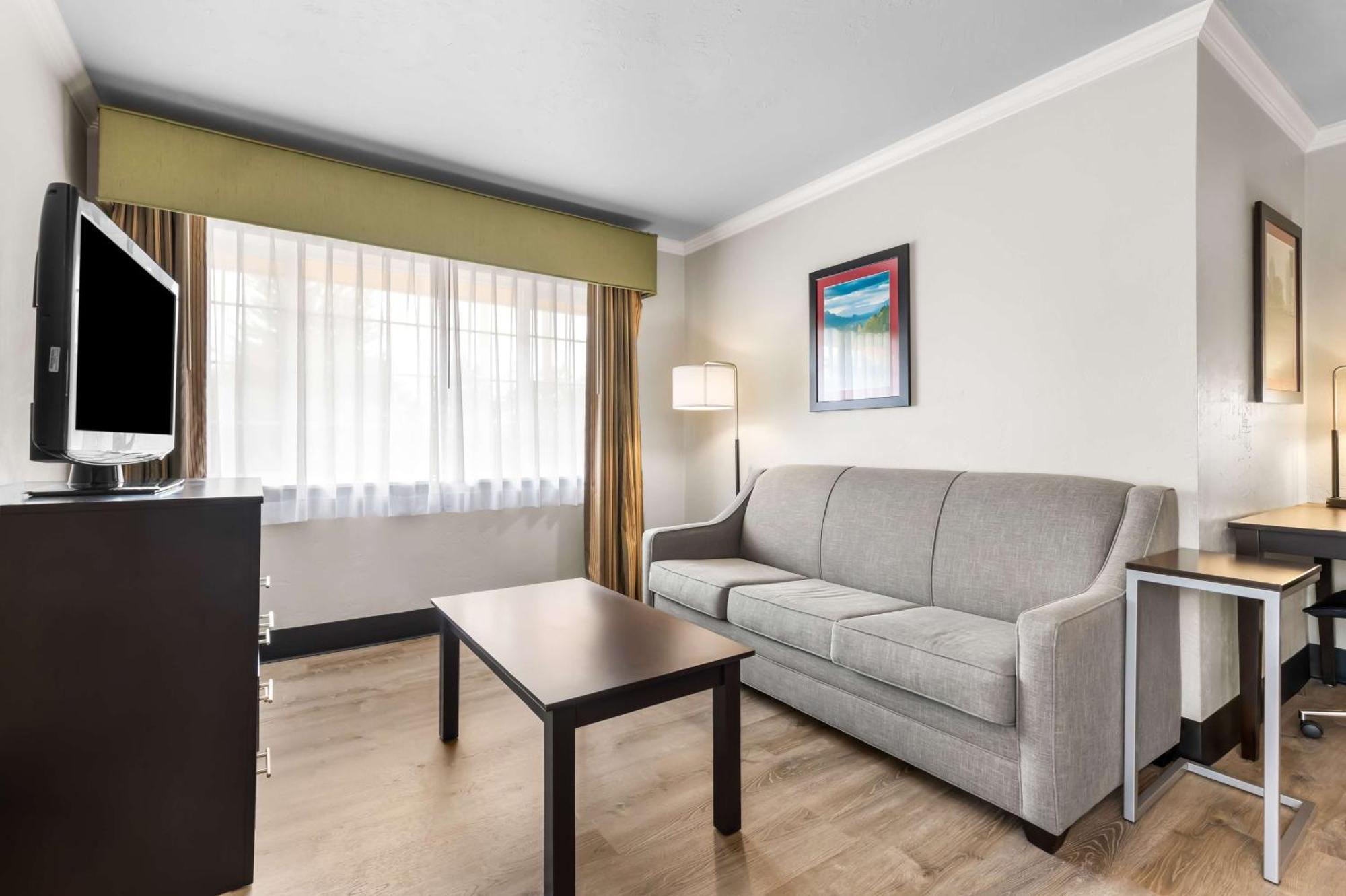 Best Western Plus Parkway Inn Wilsonville Eksteriør billede