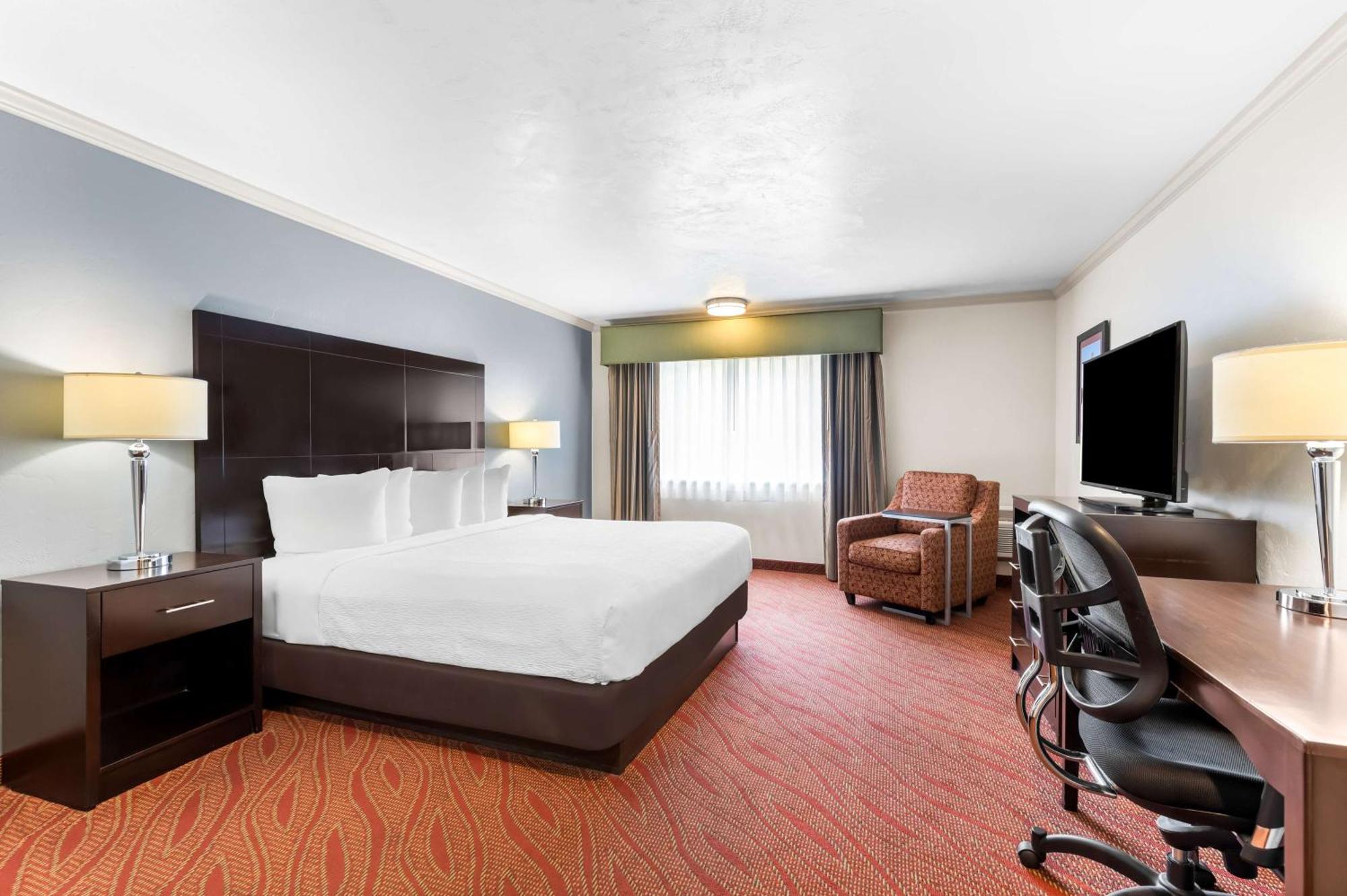 Best Western Plus Parkway Inn Wilsonville Eksteriør billede