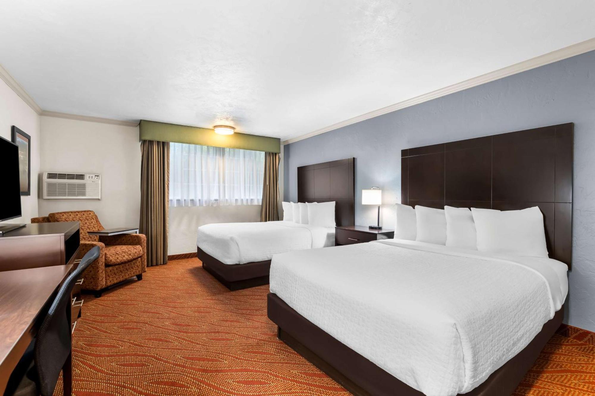 Best Western Plus Parkway Inn Wilsonville Eksteriør billede