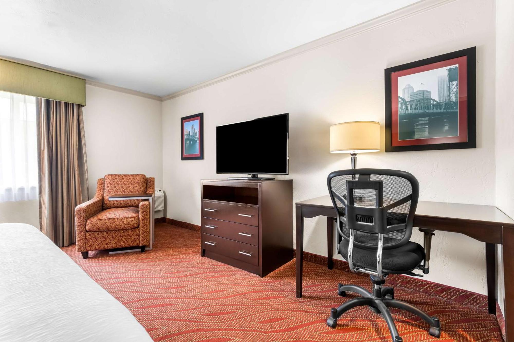 Best Western Plus Parkway Inn Wilsonville Eksteriør billede