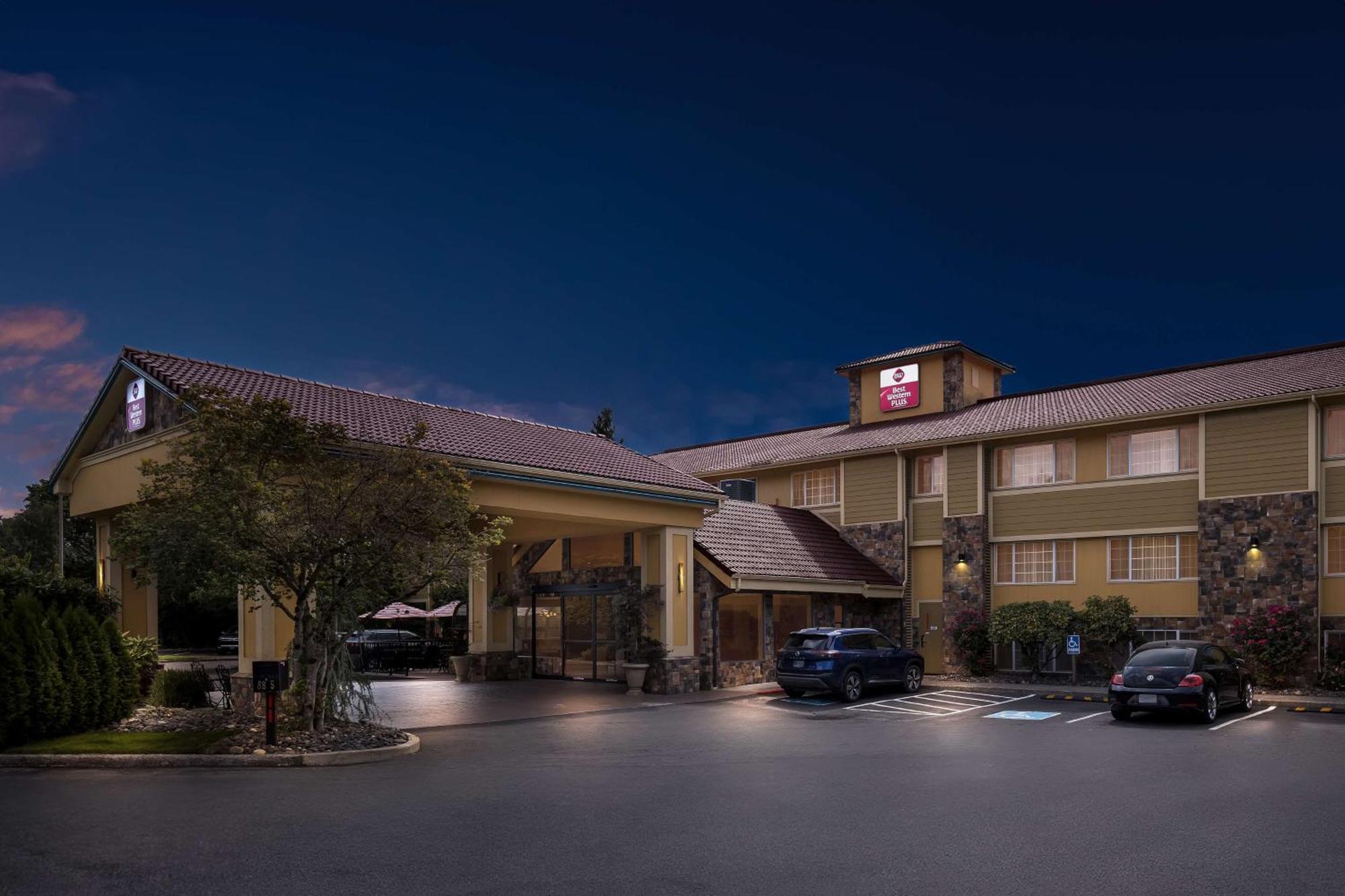 Best Western Plus Parkway Inn Wilsonville Eksteriør billede